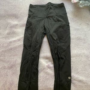 Black lululemon leggings